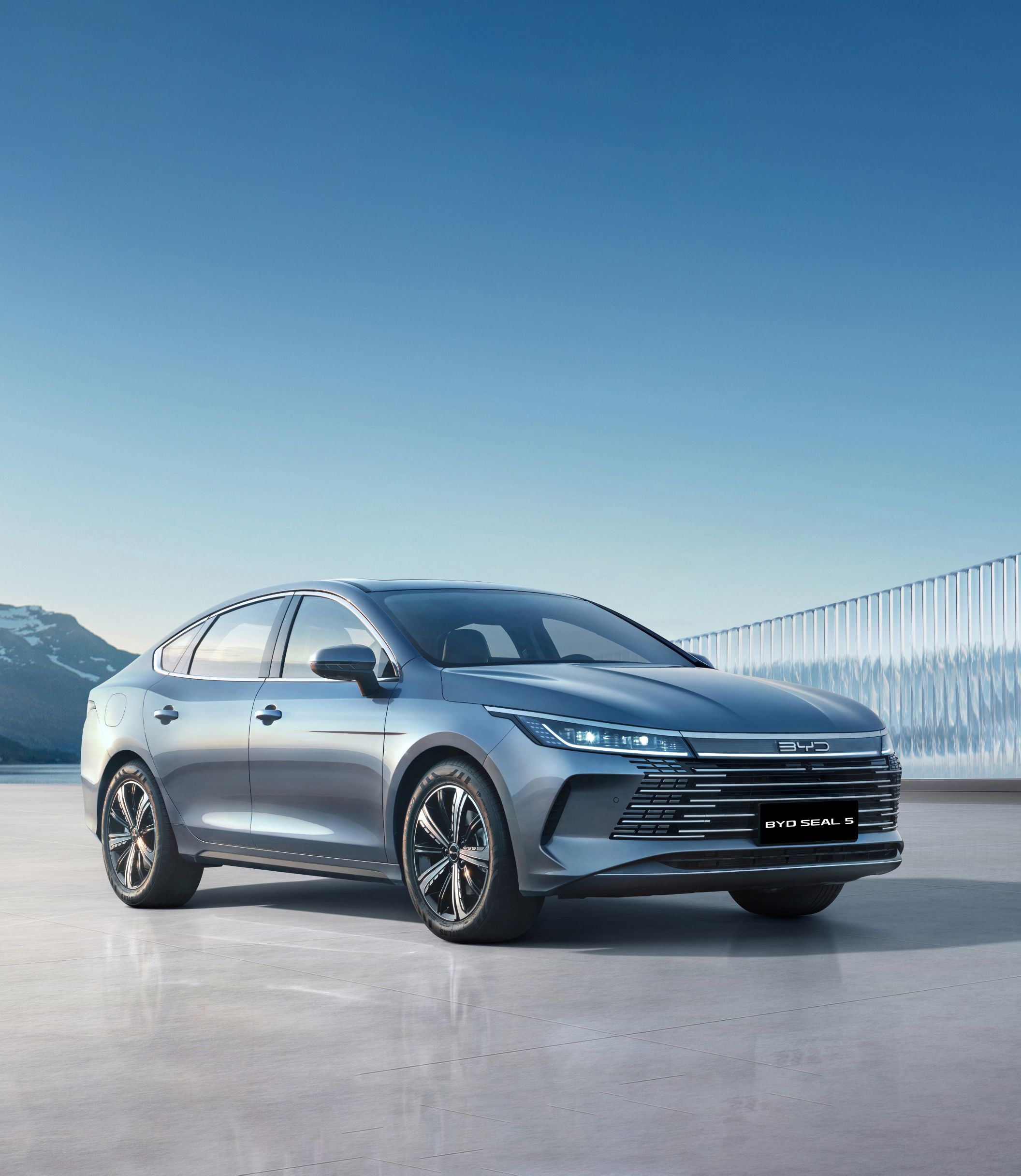 BYD SEAL 5